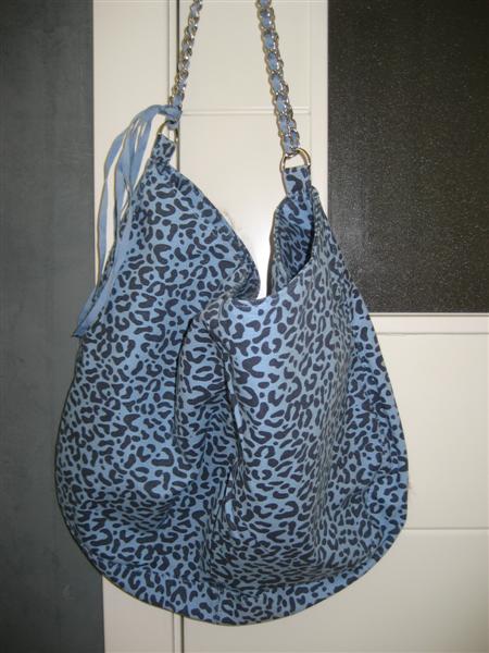 Bolso grande moteado azul