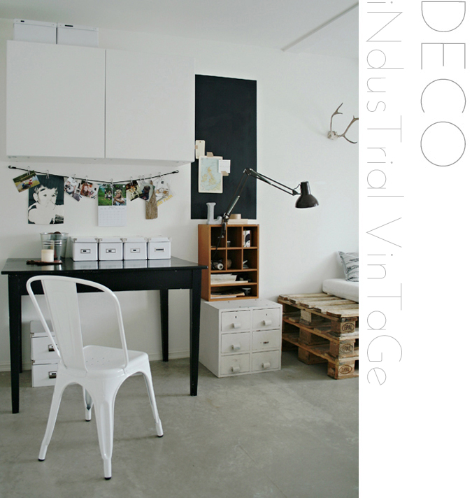 Ellen har industrielle garderobeskap i gangen.