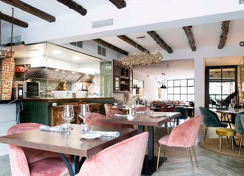 Vision general restaurante "La casa de Manolo Franco"