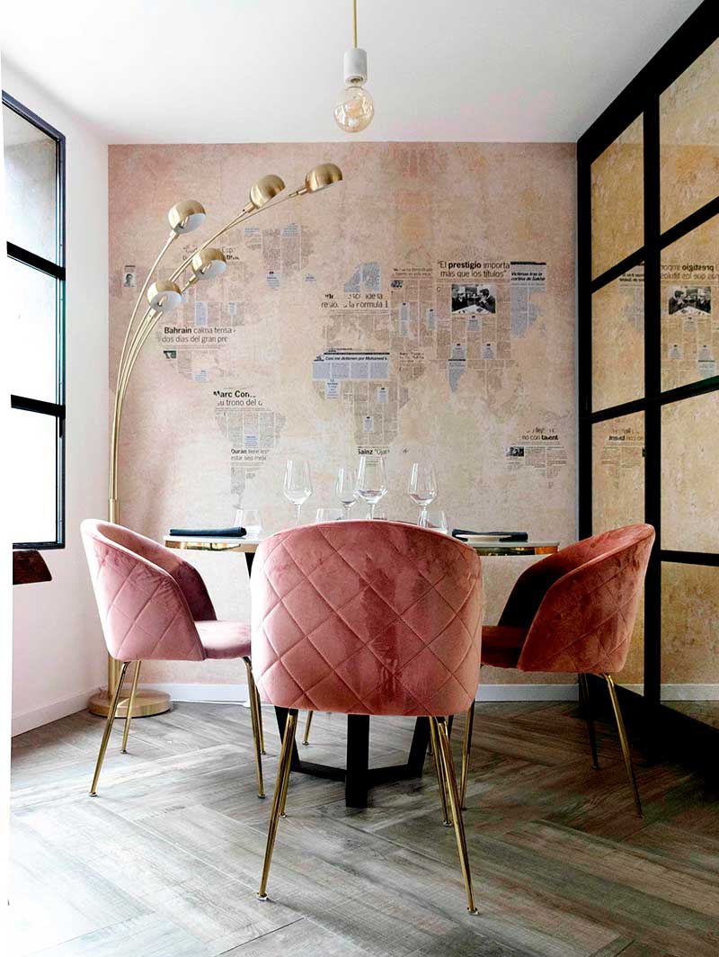 Un vinilo de mapamundi con noticias deportivas reales geolocalizadas