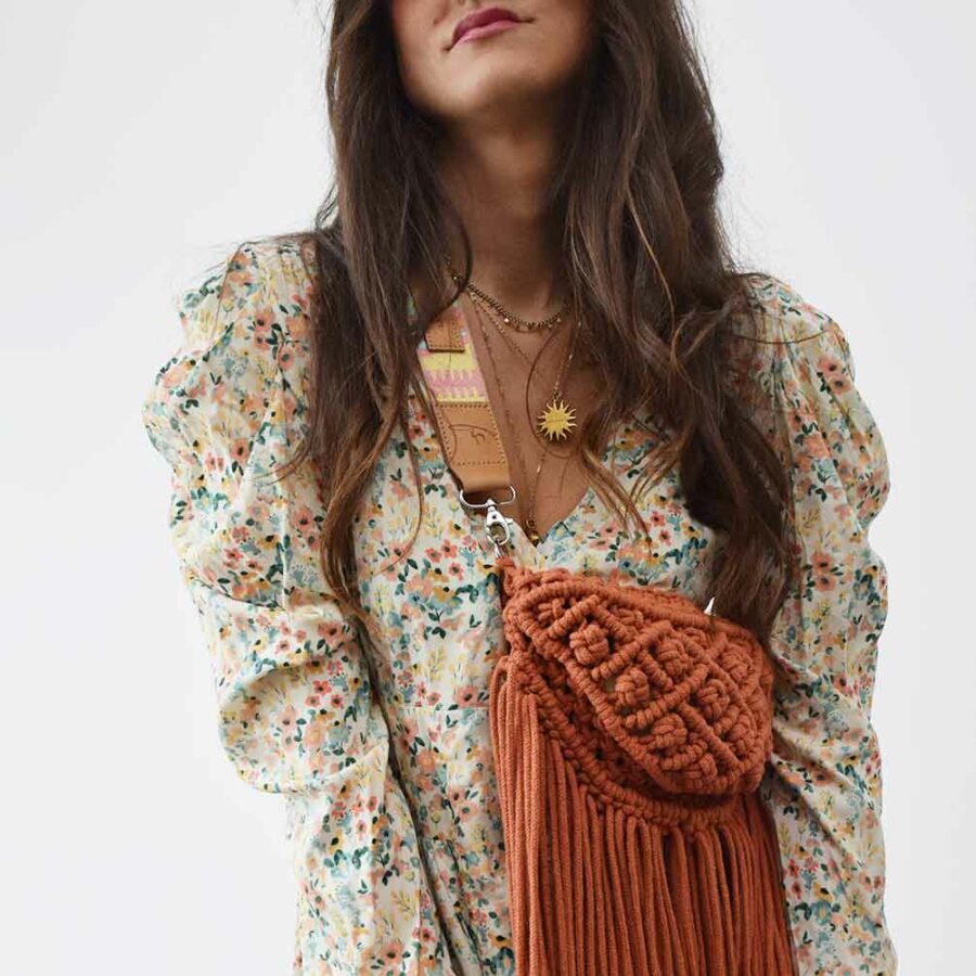 portada riñonera macrame