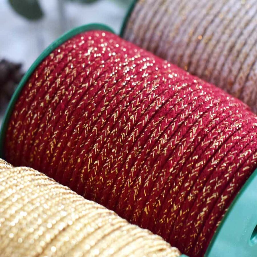 brilli rojo y dorado