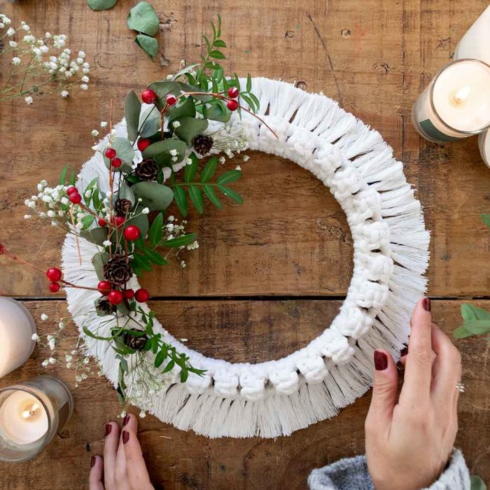 corona navidad macrame