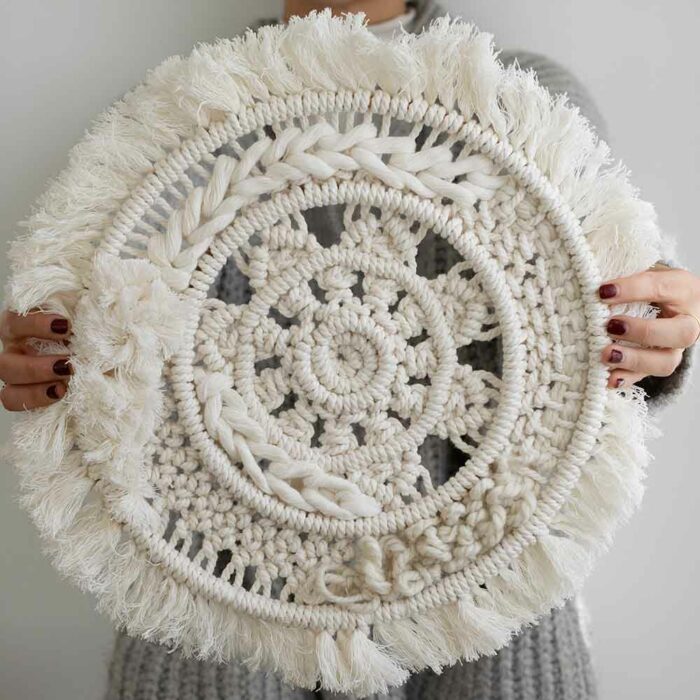 Tapiz circular macramé ateneo